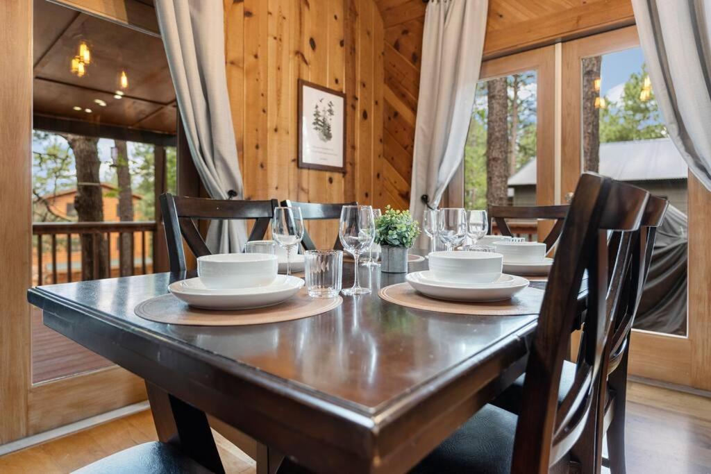 Luxury Cabin Oasis Getaway Heart Of Munds Park Buitenkant foto