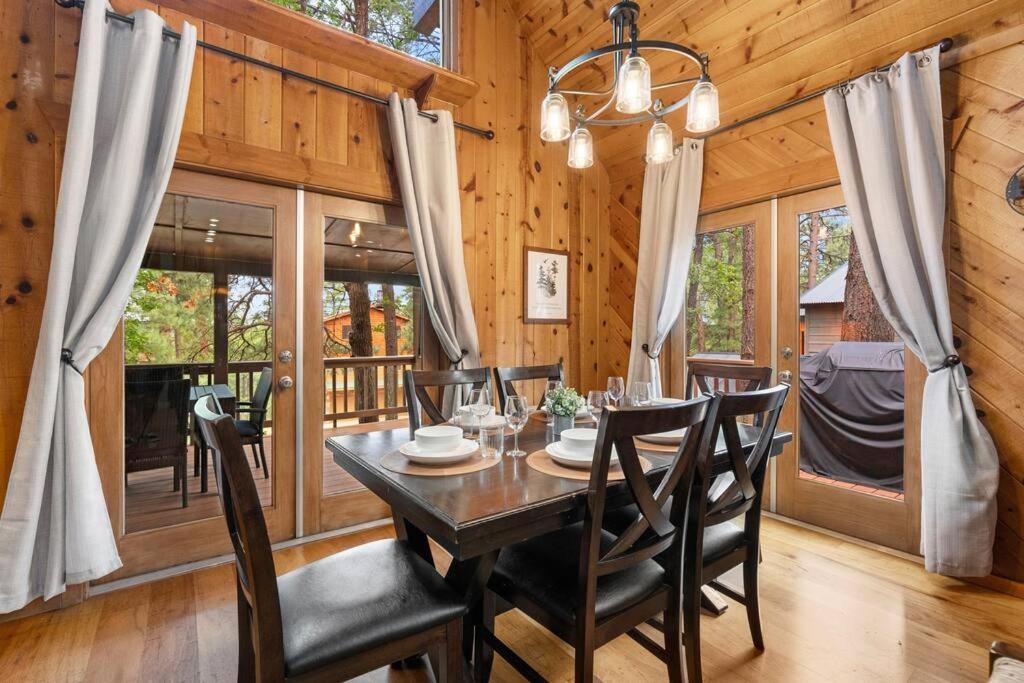 Luxury Cabin Oasis Getaway Heart Of Munds Park Buitenkant foto