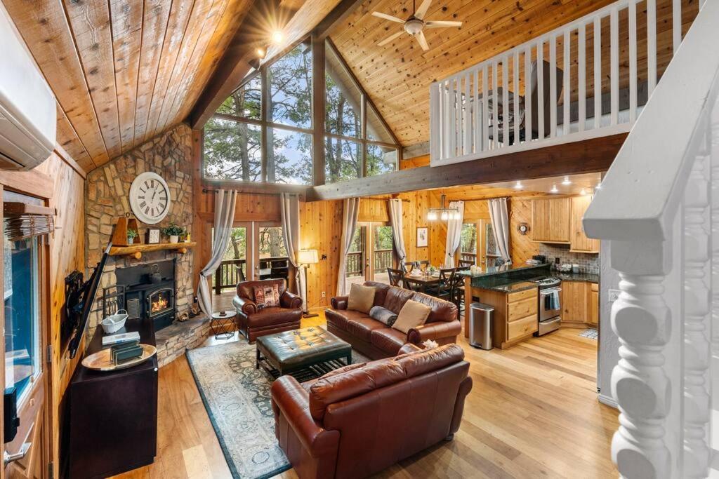 Luxury Cabin Oasis Getaway Heart Of Munds Park Buitenkant foto