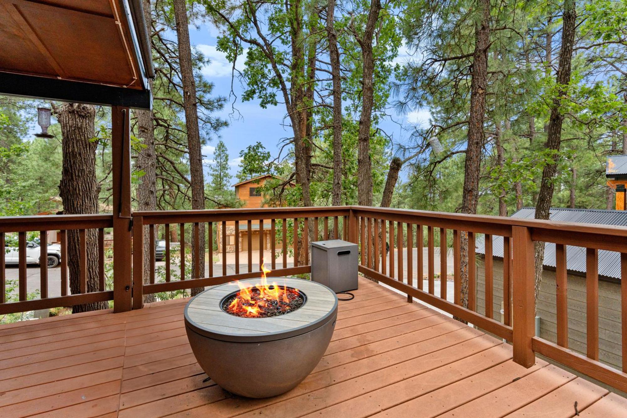 Luxury Cabin Oasis Getaway Heart Of Munds Park Buitenkant foto